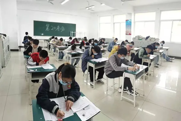 威廉希尔官网参与承办的“海亮杯”第二届全国中学生地球科学竞赛预赛（安徽赛区）顺利举行